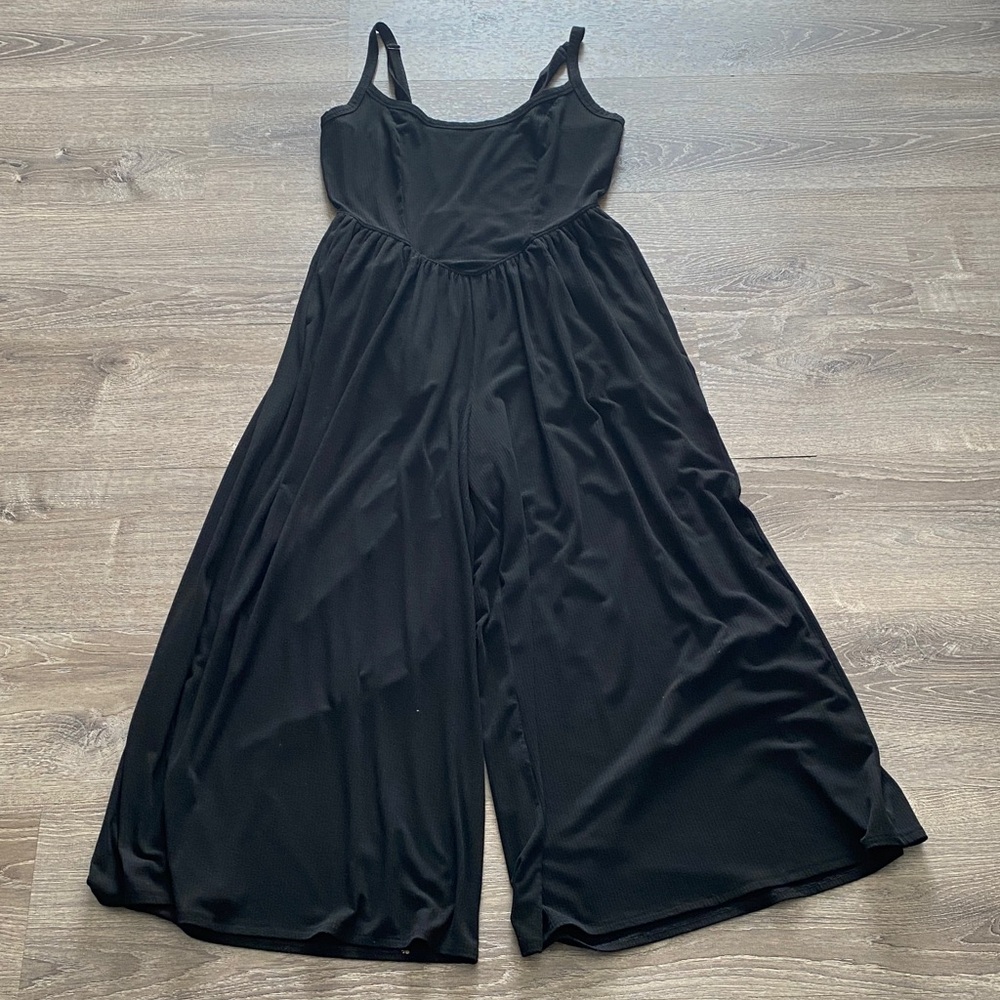 Torrid Black Sleeveless Jumpsuit Size 0